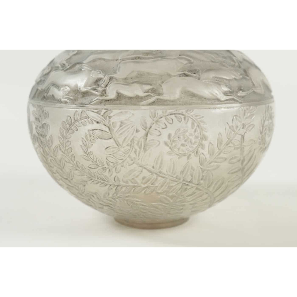 René Lalique Vase « Lièvres » | Biron René Lalique Vase "Lièvres"