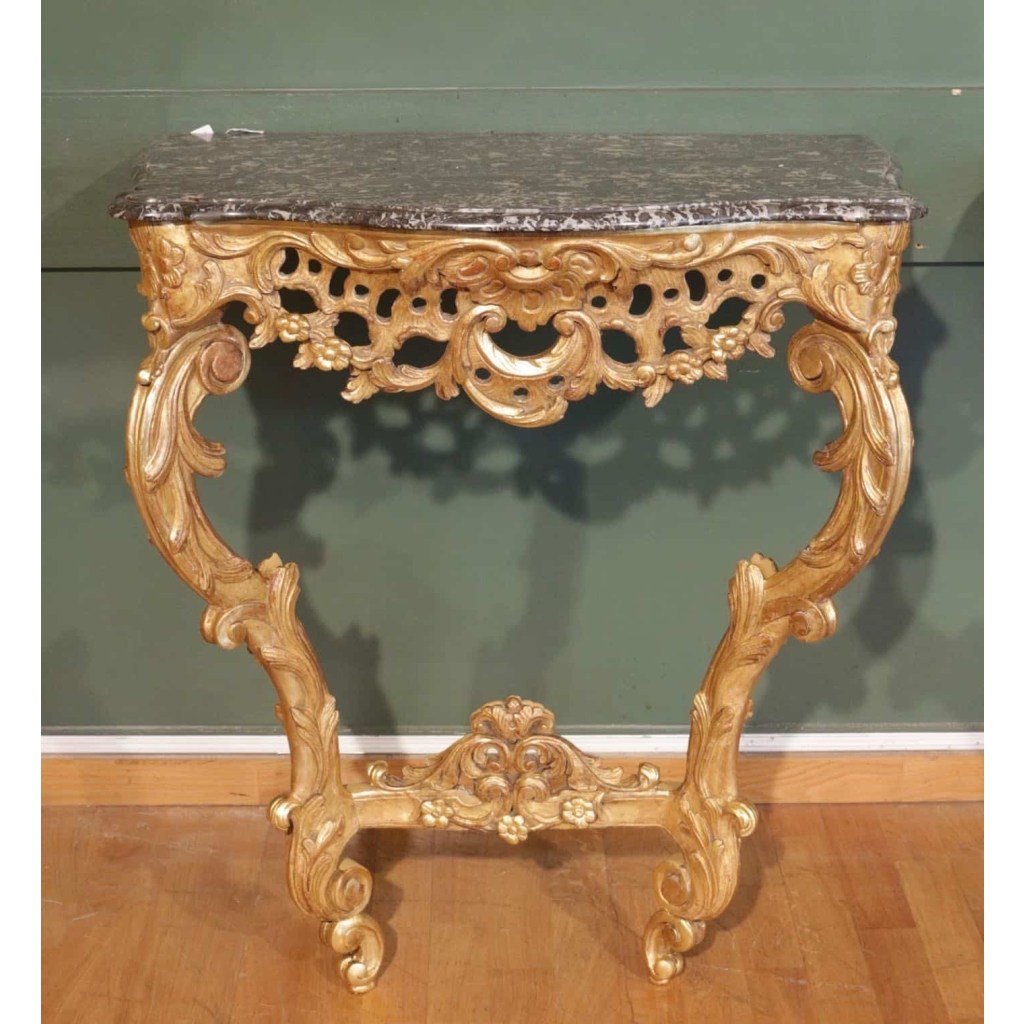 Paire de consoles de style Louis xv du XIXème siècle