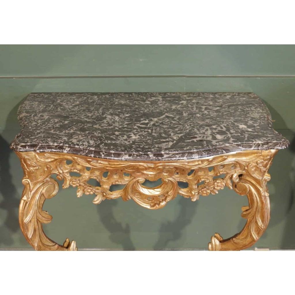 Paire de consoles de style Louis xv du XIXème siècle