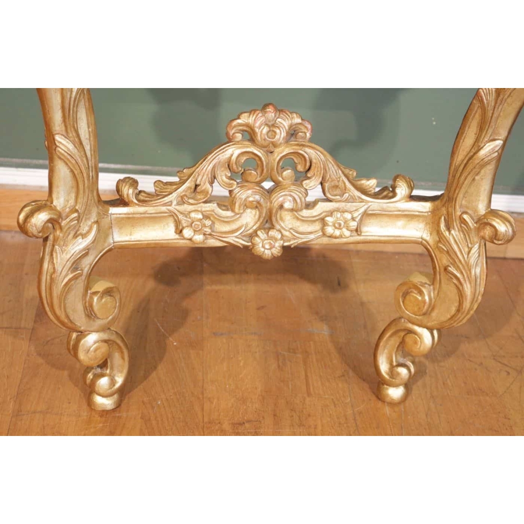 Paire de consoles de style Louis xv du XIXème siècle