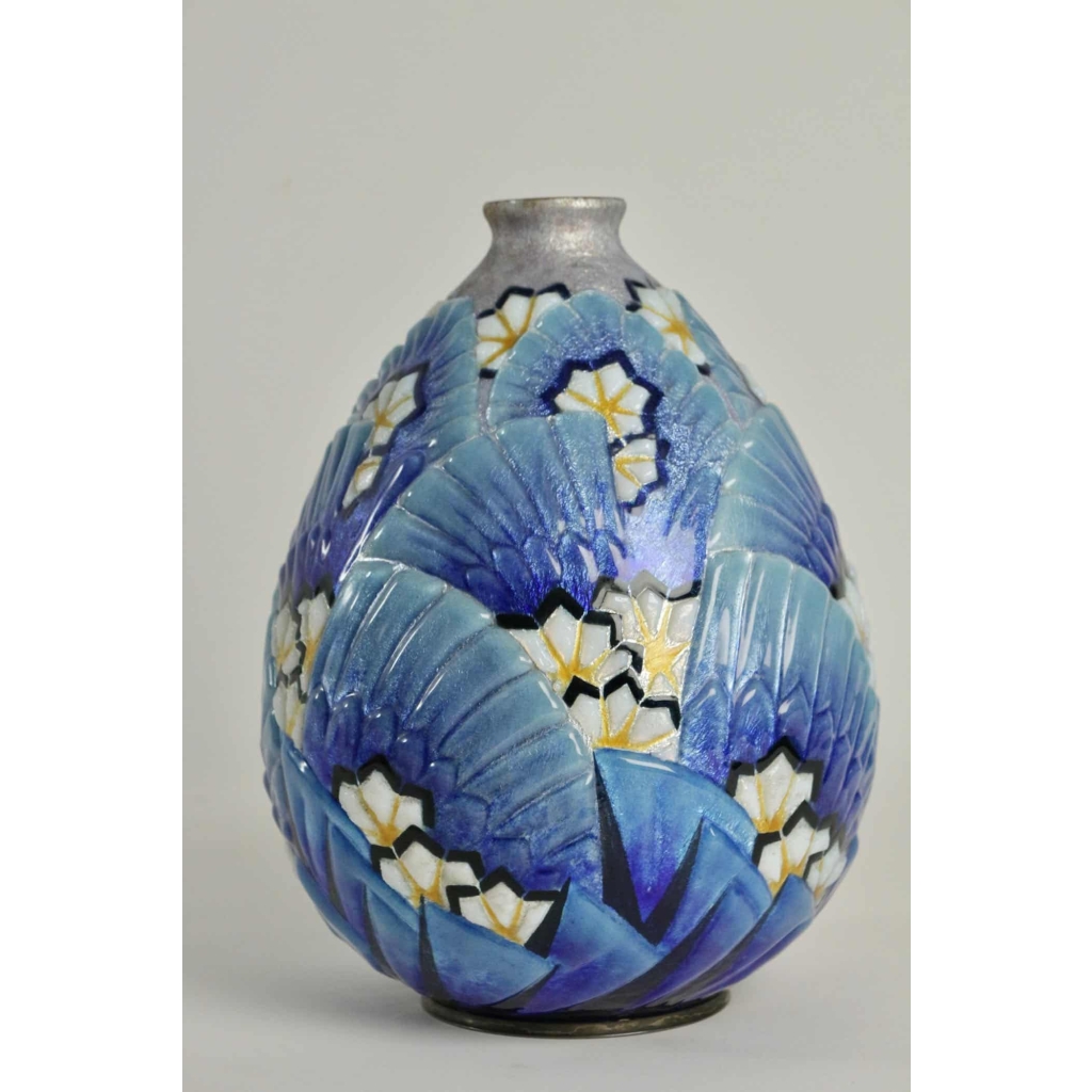 CAMILLE FAURÉ (LIMOGES, 1874 – 1956) : Vase Emaillé | Biron CAMILLE FAURÉ (LIMOGES, 1874 - 1956) : Vase Emaillé