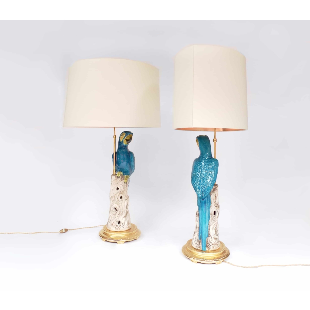 Paire de lampes perroquets en faience, circa 1970