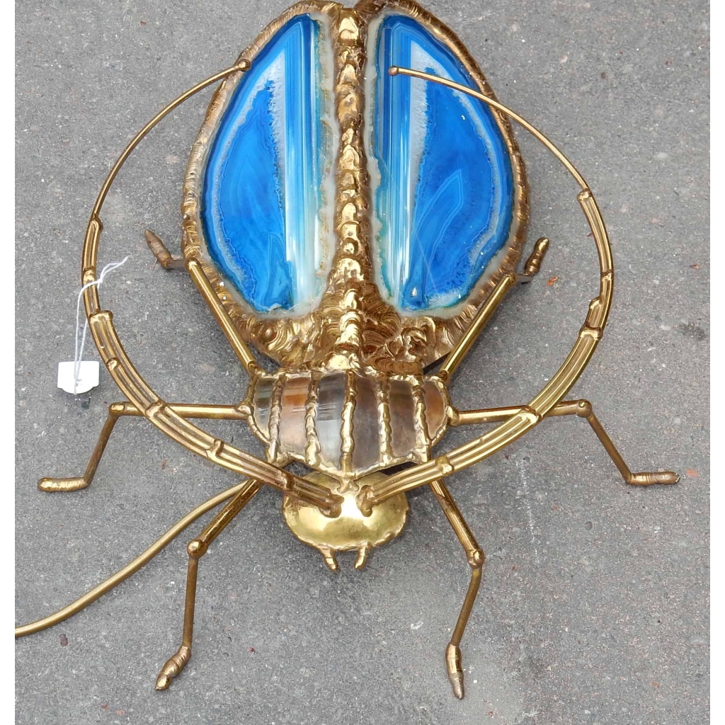 1970′ Applique Scarabée de Fernandez ou Duval Brasseur avec Ailes en Agate Bleue 30 X H 35 cm | Biron 1970' Applique Scarabée de Fernandez ou Duval Brasseur avec Ailes en Agate Bleue 30 X H 35 cm
