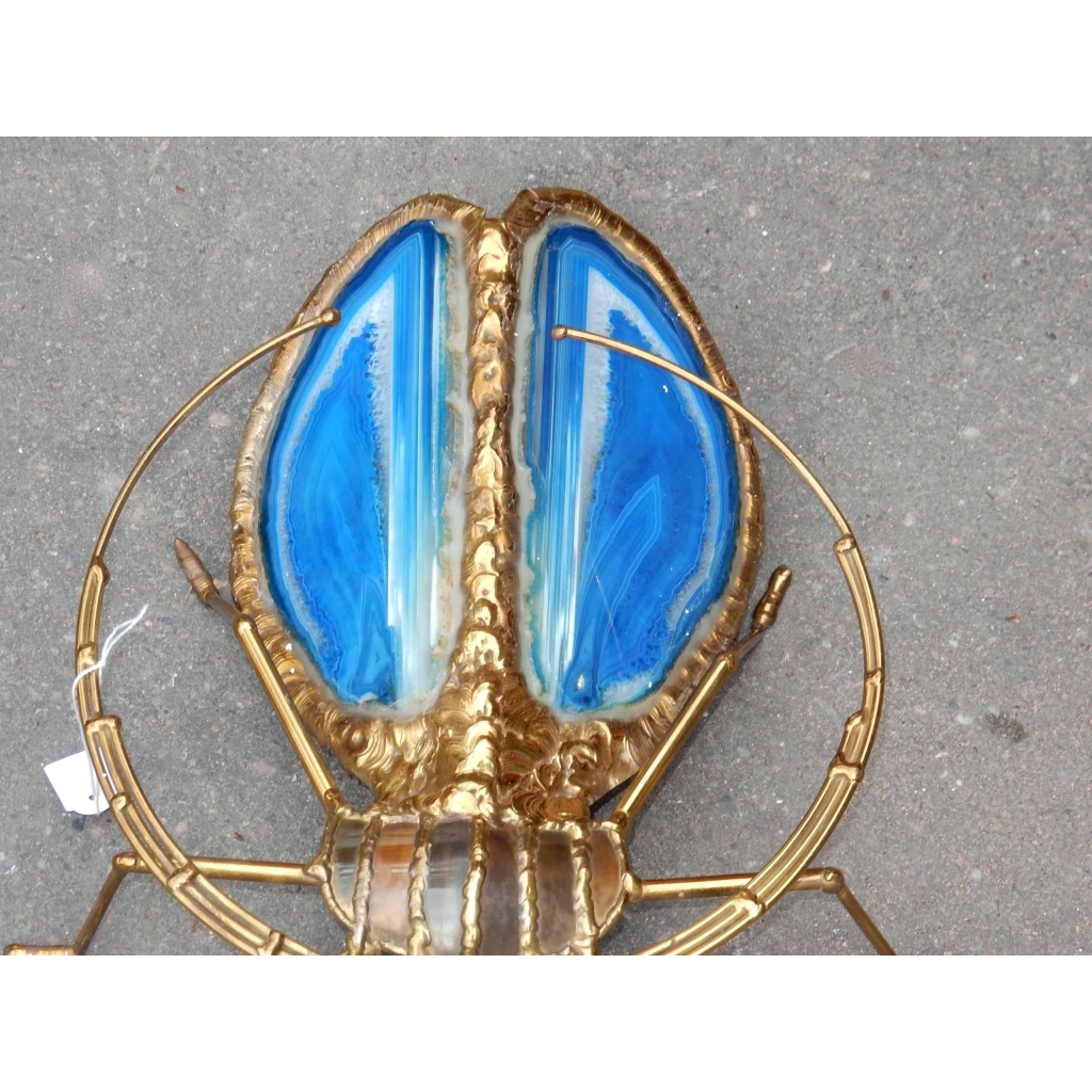 1970′ Applique Scarabée de Fernandez ou Duval Brasseur avec Ailes en Agate Bleue 30 X H 35 cm | Biron 1970' Applique Scarabée de Fernandez ou Duval Brasseur avec Ailes en Agate Bleue 30 X H 35 cm