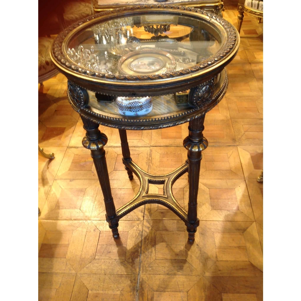 Table vitrine Napoleon III | Biron ||