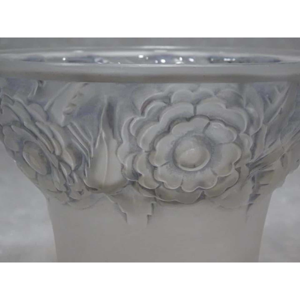 RENE LALIQUE (1860-1945) Vase “Orléans” | Biron RENE LALIQUE (1860-1945) Vase “Orléans”