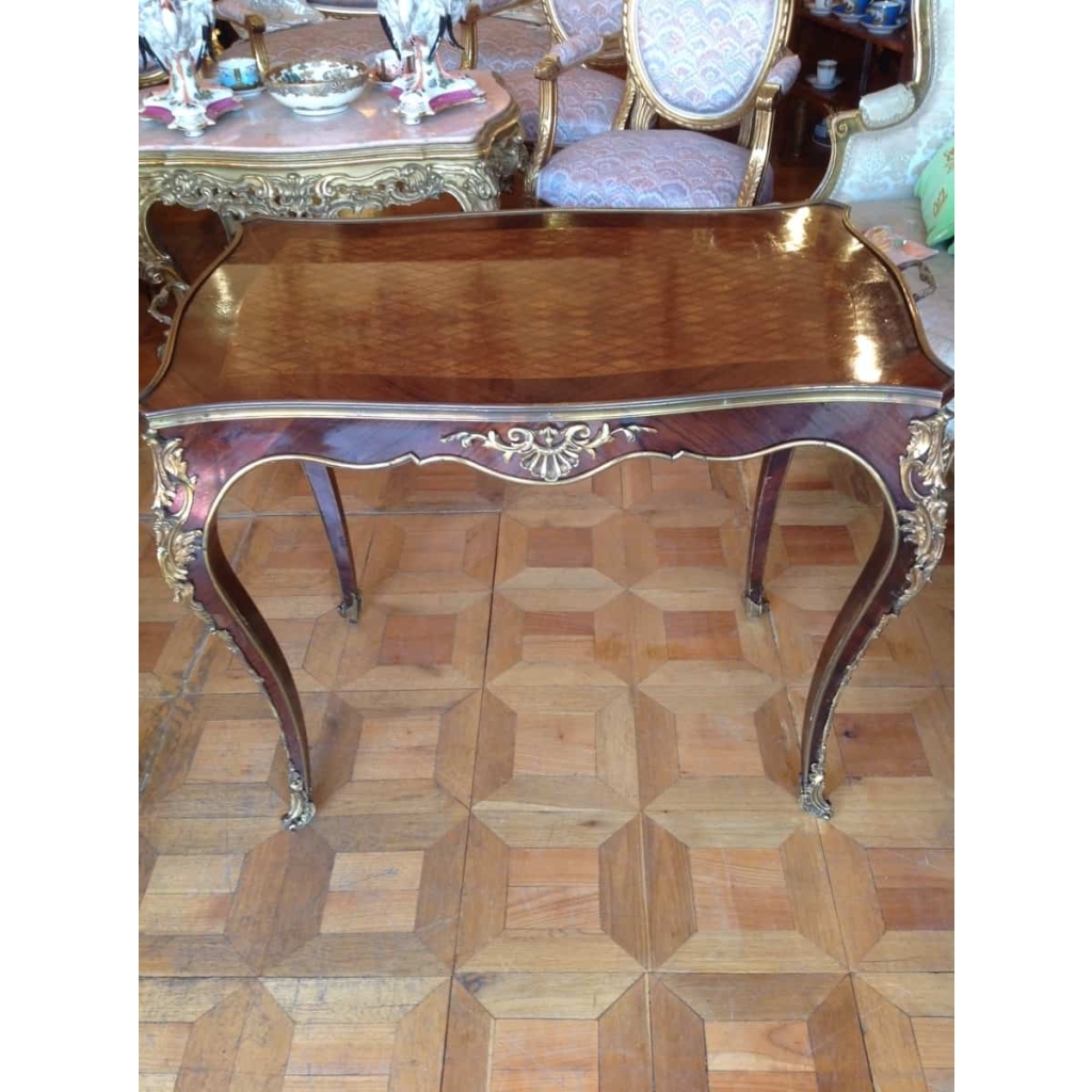 Table d’appoint ou thé 19em | Biron ||