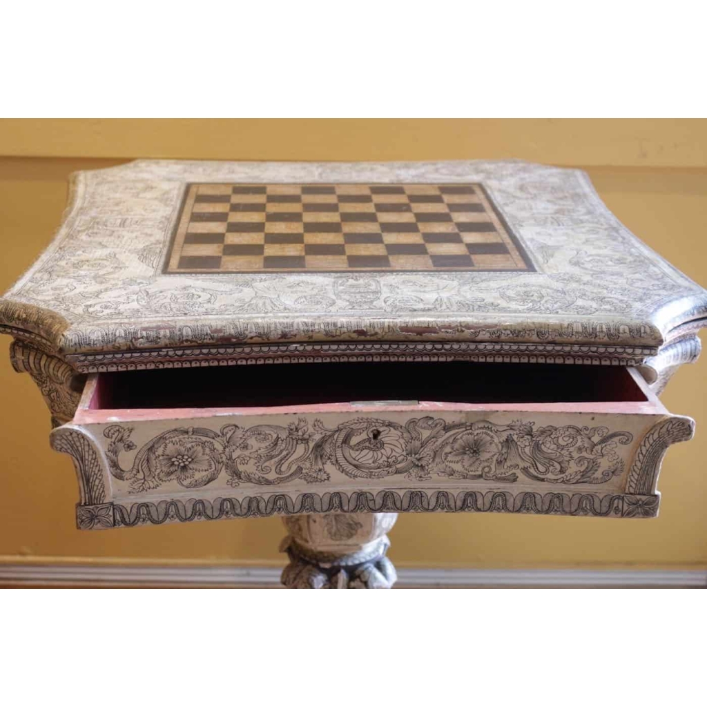 Table à jeux anglaise en bois peint de style Regency | Biron Table à jeux anglaise en bois peint de style Regency