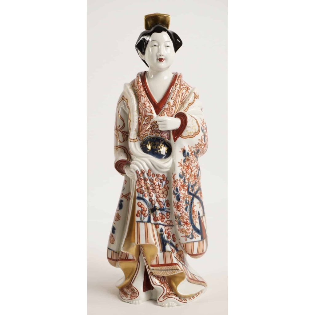 Bijin (beautés) en porcelaine et émaux imari | Biron Bijin (beautés) en porcelaine et émaux imari