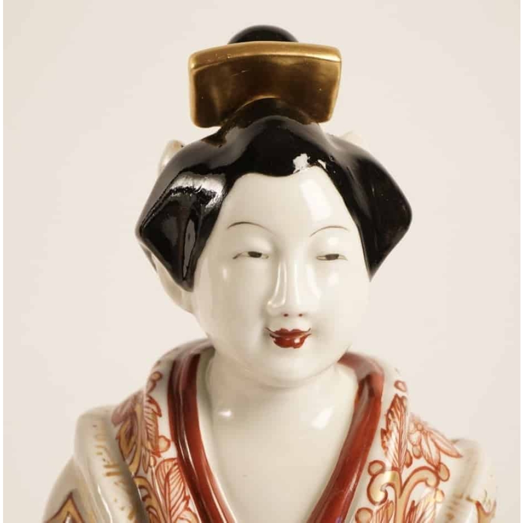 Bijin (beautés) en porcelaine et émaux imari | Biron Bijin (beautés) en porcelaine et émaux imari