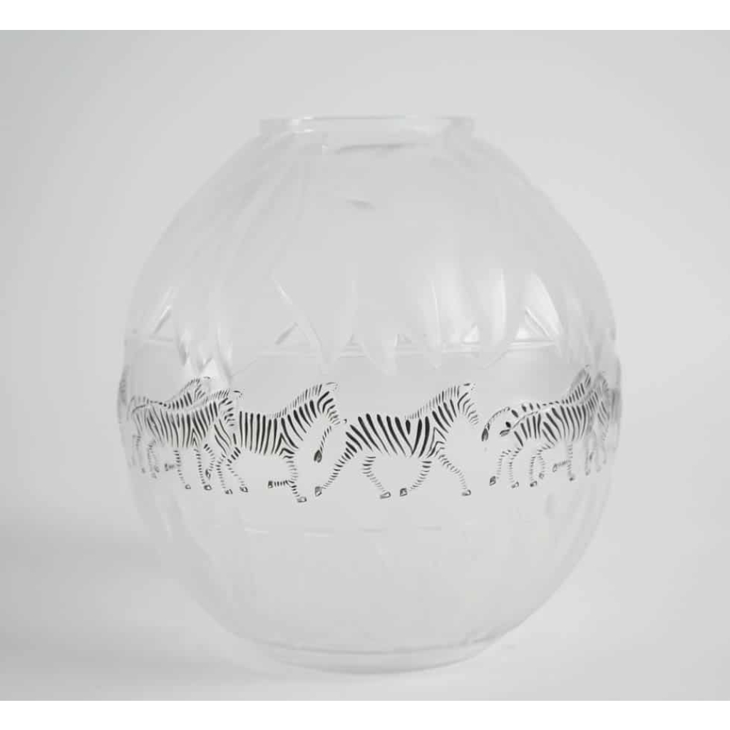 Marie Claude Lalique : Pair of Black and Frosted Glass ‘TANZANIA’ Vases | Biron Marie Claude Lalique : Pair of Black and Frosted Glass 'TANZANIA' Vases