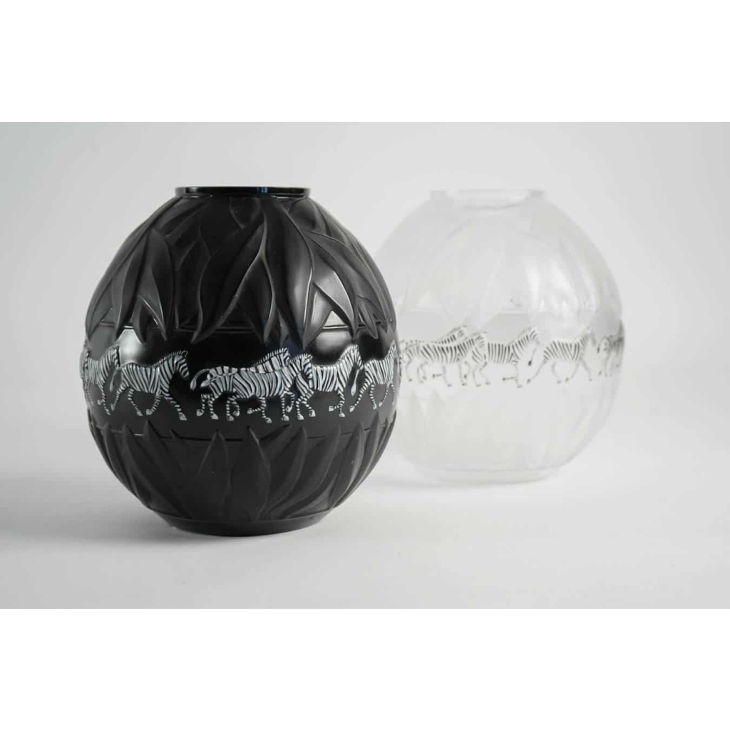 Marie Claude Lalique : Pair of Black and Frosted Glass ‘TANZANIA’ Vases | Biron Marie Claude Lalique : Pair of Black and Frosted Glass 'TANZANIA' Vases