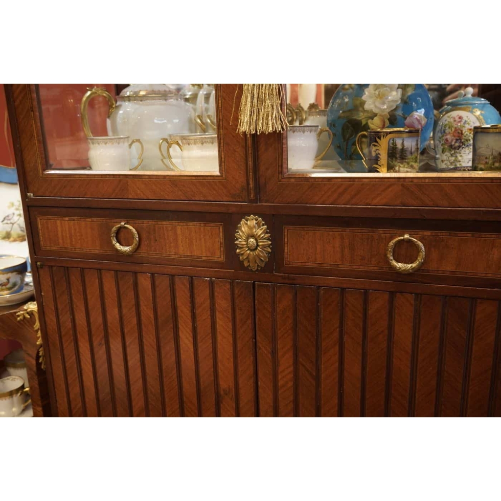 Vitrine St Transition ( Louis XV Louis XVl) | Biron Vitrine St Transition ( Louis XV Louis XVl)