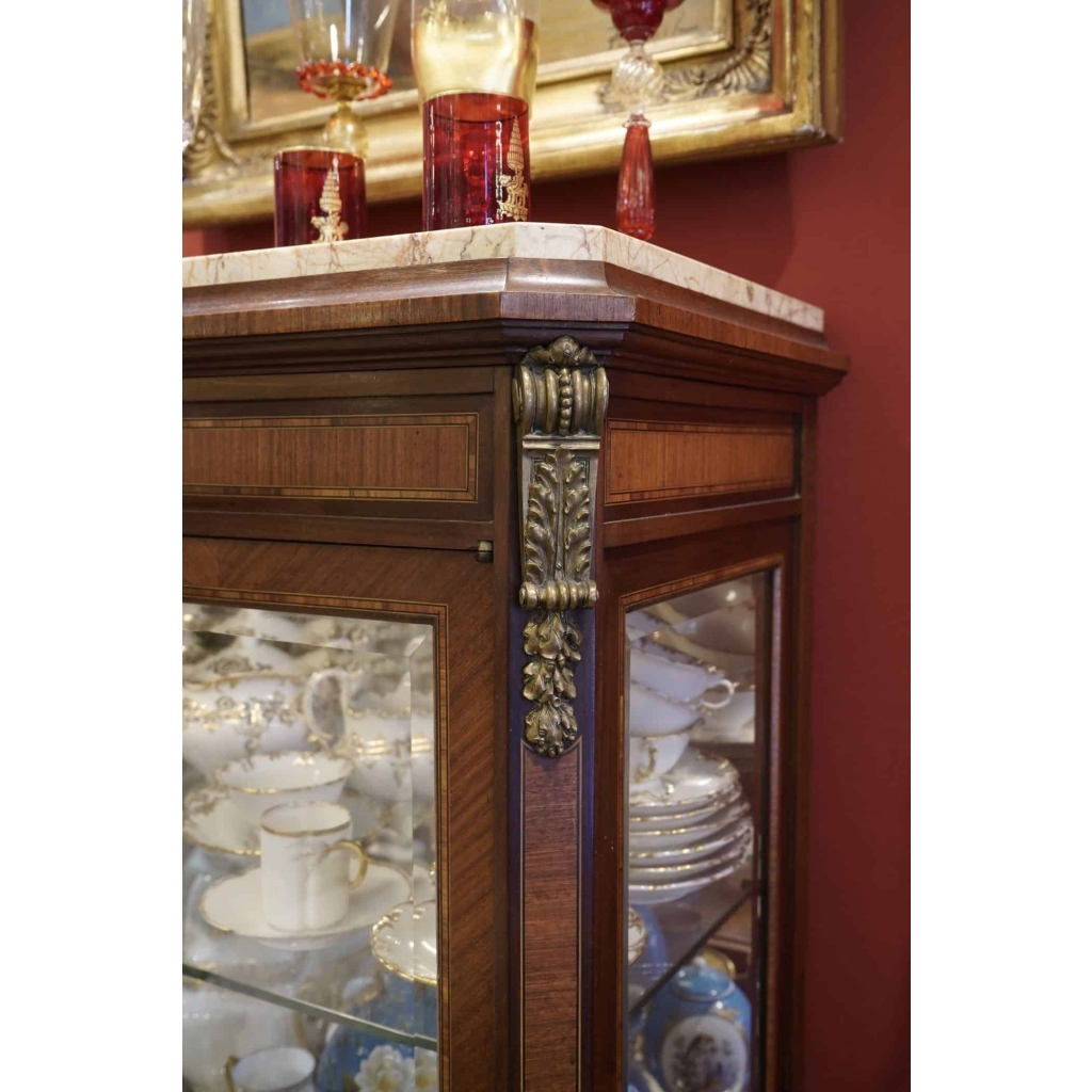 Vitrine St Transition ( Louis XV Louis XVl) | Biron Vitrine St Transition ( Louis XV Louis XVl)