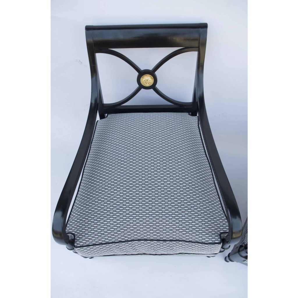 Paire de fauteuils de style Empire en laque noire, Maison Jansen, années 1940