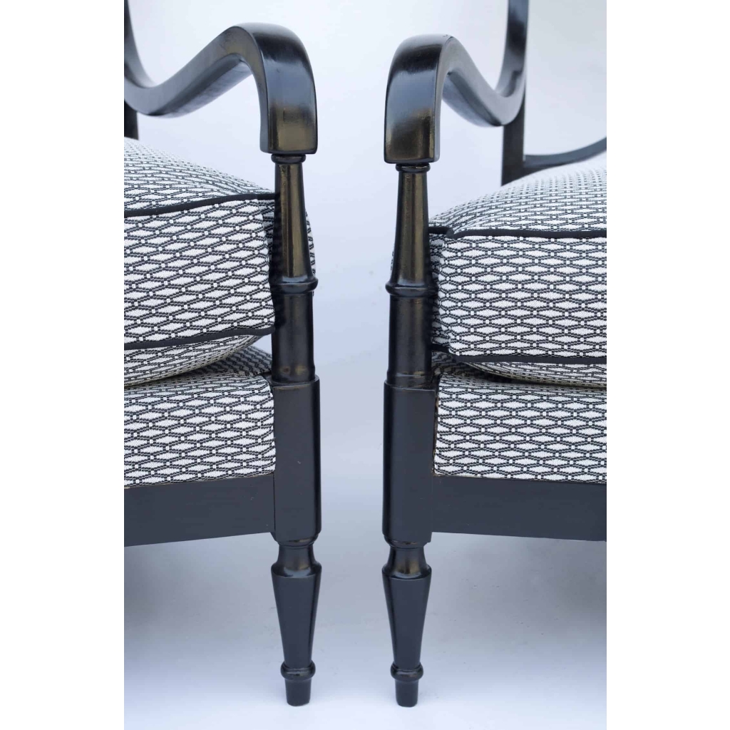 Paire de fauteuils de style Empire en laque noire, Maison Jansen, années 1940