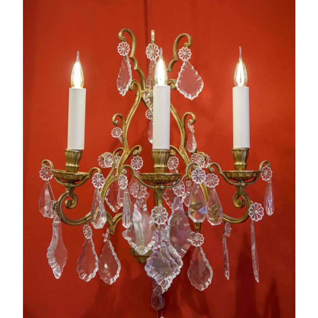 Paire d’appliques. 3. Lumières | Biron ||