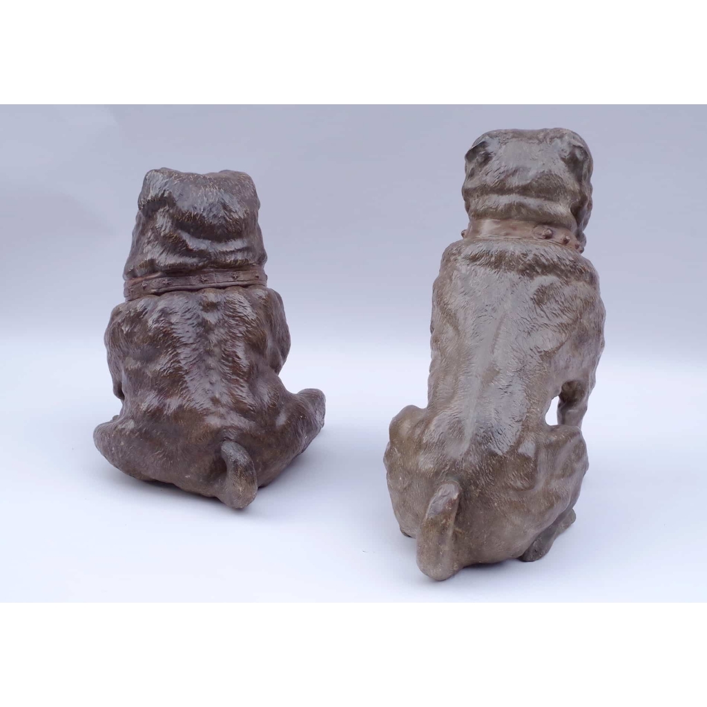 Paire de chiens bouledogue en céramique polychrome, travail anglais, XIXème siècle | Biron Paire de chiens bouledogue en céramique polychrome, travail anglais, XIXème siècle