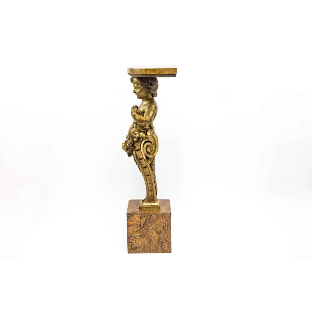 Paire de consoles représentant des putti, bois doré, fin XIXème siècle | Biron Paire de consoles représentant des putti, bois doré, fin XIXème siècle