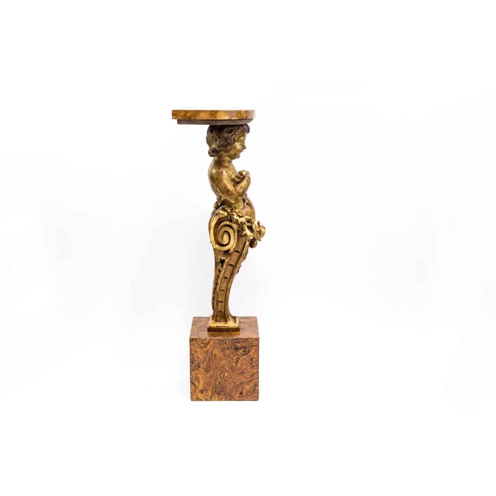 Paire de consoles représentant des putti, bois doré, fin XIXème siècle | Biron Paire de consoles représentant des putti, bois doré, fin XIXème siècle