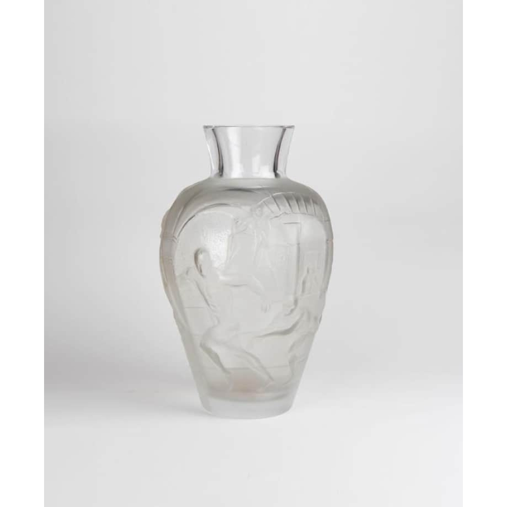 LALIQUE Marie Claude Vase « Les Eleens » | Biron LALIQUE Marie Claude Vase "Les Eleens"
