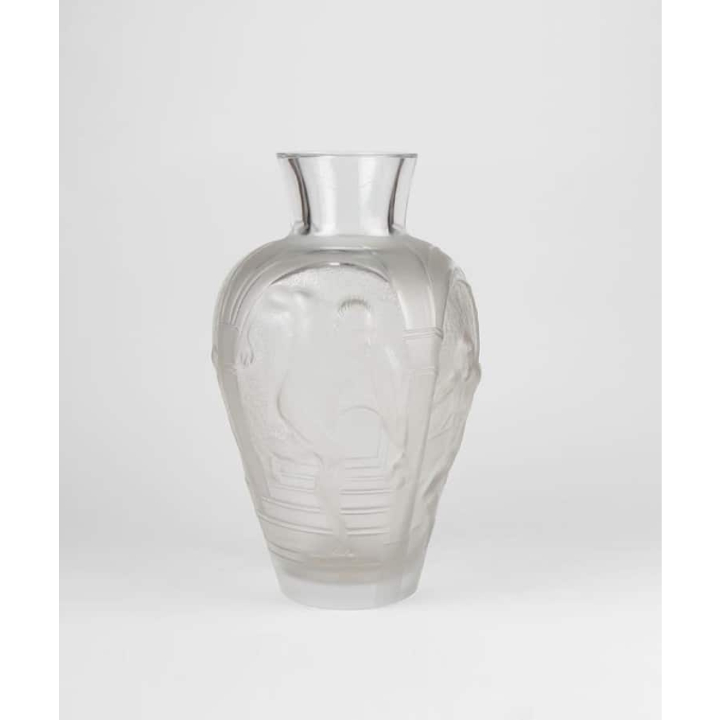LALIQUE Marie Claude Vase « Les Eleens » | Biron LALIQUE Marie Claude Vase "Les Eleens"