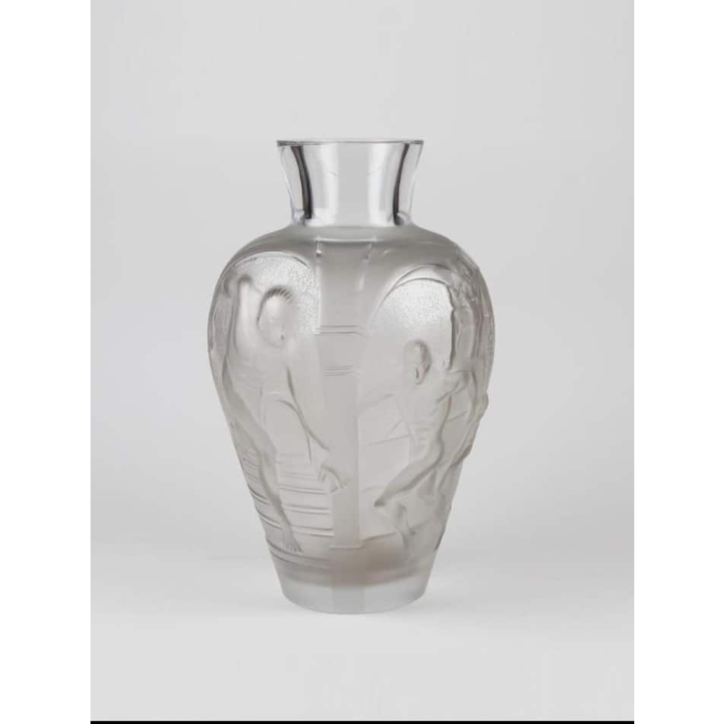LALIQUE Marie Claude Vase « Les Eleens » | Biron LALIQUE Marie Claude Vase "Les Eleens"