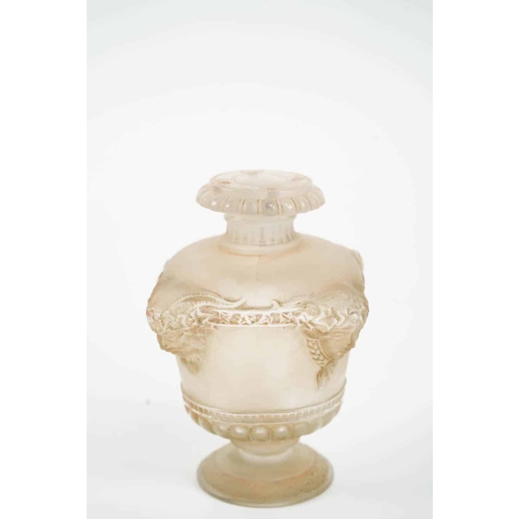 Guerlain - " Bouquet de Faune " (1926) -