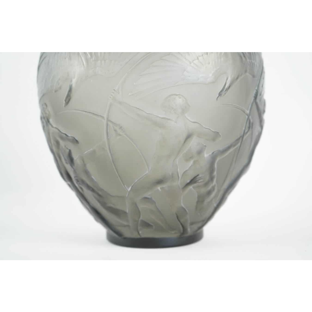 René lalique Vase "Archers" Teinté Topaze