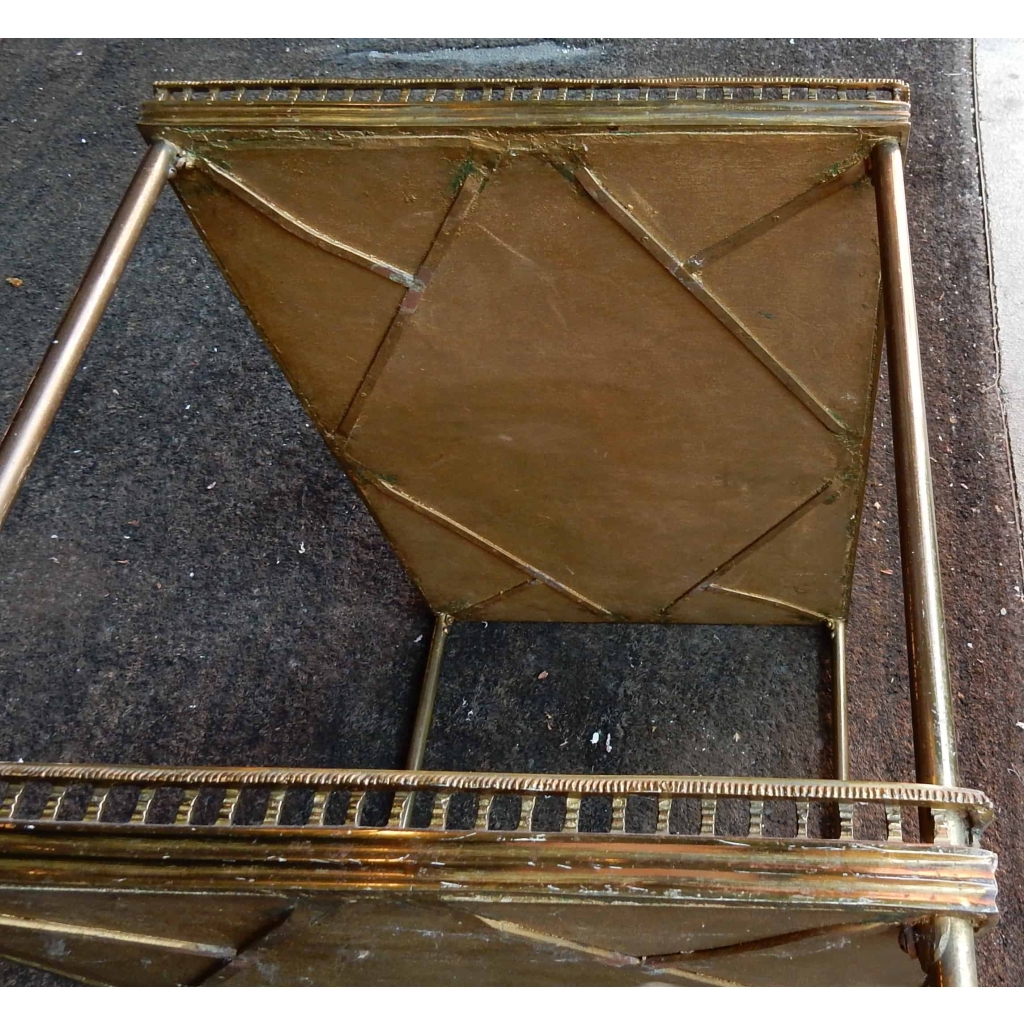 1950/70 Paire de Dessertes Roulantes Maison Jansen en Laiton et Bronze Doré Avec Galeries Ajourées | Biron 1950/70 Paire de Dessertes Roulantes Maison Jansen en Laiton et Bronze Doré Avec Galeries Ajourées