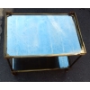 1950/70 Paire de Dessertes Roulantes Maison Jansen en Laiton et Bronze Doré Avec Galeries Ajourées | Biron 1950/70 Paire de Dessertes Roulantes Maison Jansen en Laiton et Bronze Doré Avec Galeries Ajourées