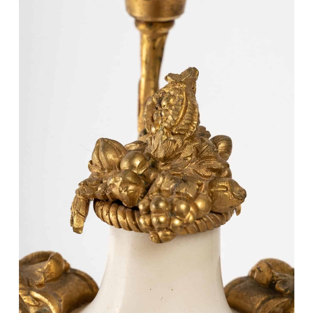 Paire de candélabres marbre blanc et bronze doré XIXème siècle | Biron Paire de candélabres marbre blanc et bronze doré XIXème siècle