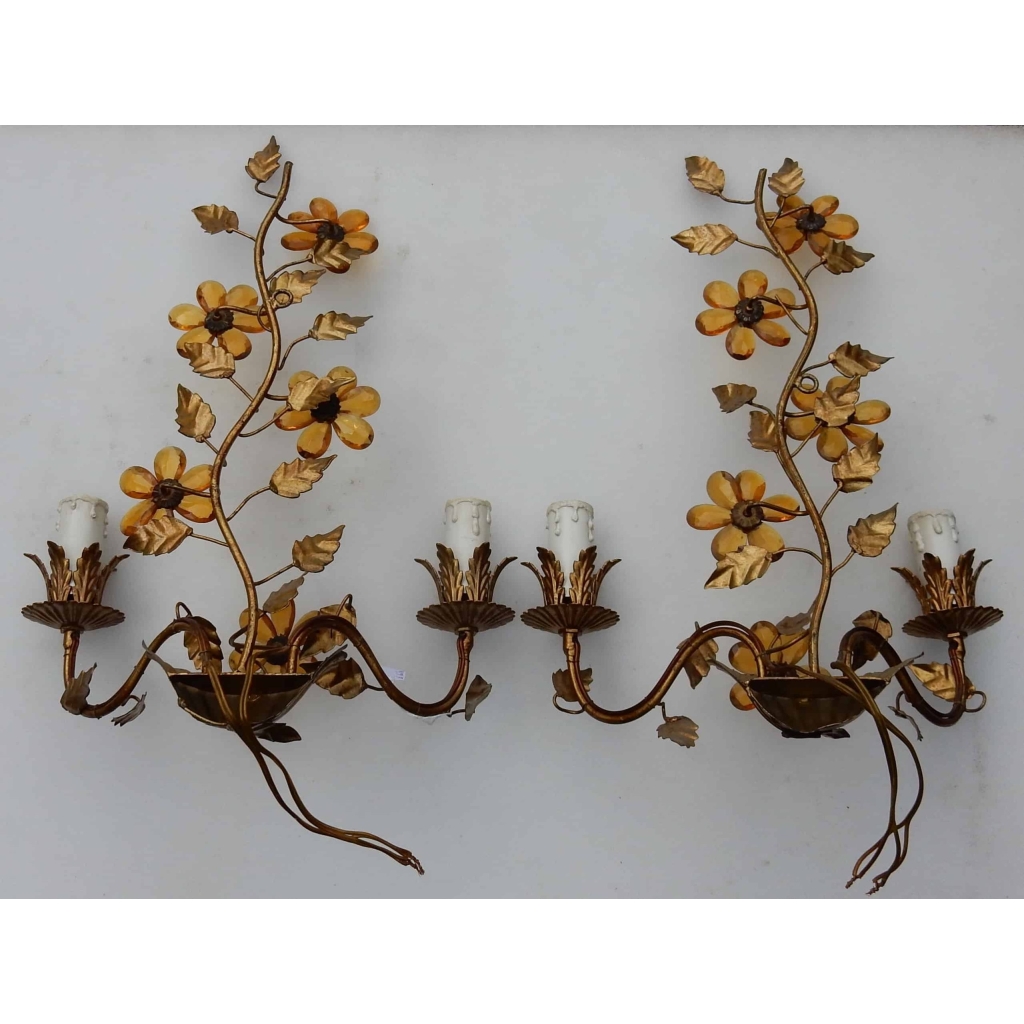 1970′ Paire d’ Appliques en Métal Doré à Décor de Fleurs et Feuilles Style Maison Bagués | Biron 1970' Paire d' Appliques en Métal Doré à Décor de Fleurs et Feuilles Style Maison Bagués