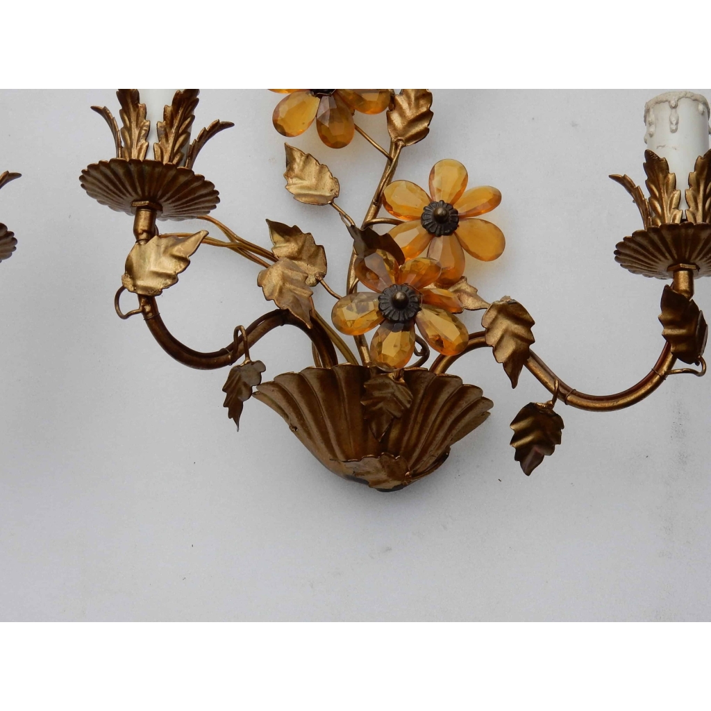 1970′ Paire d’ Appliques en Métal Doré à Décor de Fleurs et Feuilles Style Maison Bagués | Biron 1970' Paire d' Appliques en Métal Doré à Décor de Fleurs et Feuilles Style Maison Bagués
