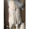 Statue en marbre blanc, »Enfant aux raisins ». Ref:13 | Biron Statue en marbre blanc,"Enfant aux raisins". Ref:13