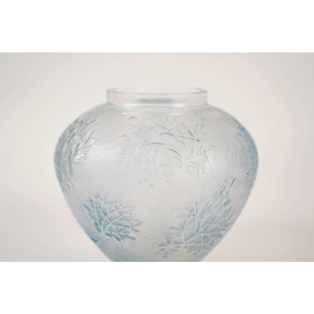 R lalique vase « Esterel « ou « Laurier rose » | Biron R lalique vase "Esterel "ou "Laurier rose"