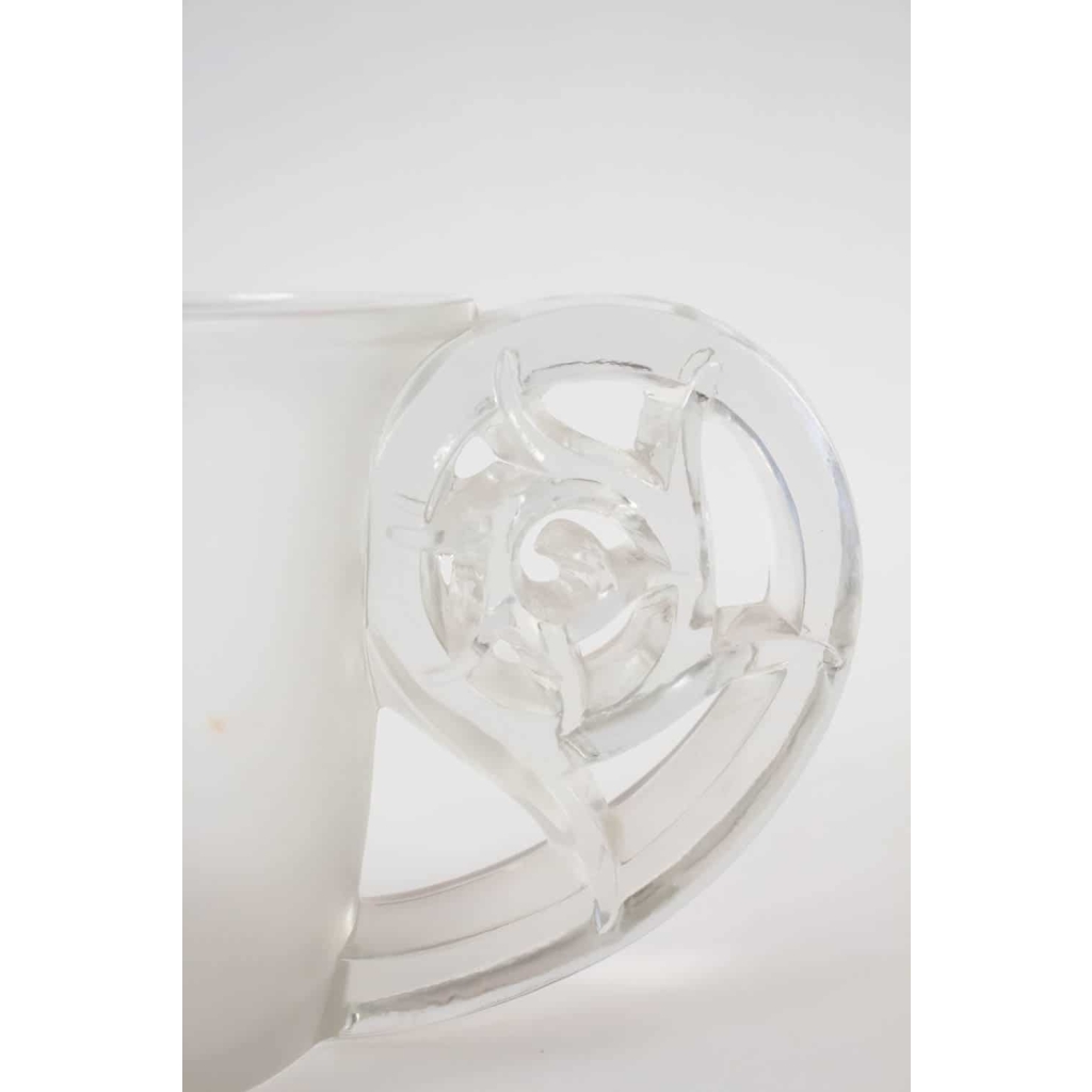 René LALIQUE (1860-1945) Vase « pierrefonds » | Biron René LALIQUE (1860-1945) Vase "pierrefonds"