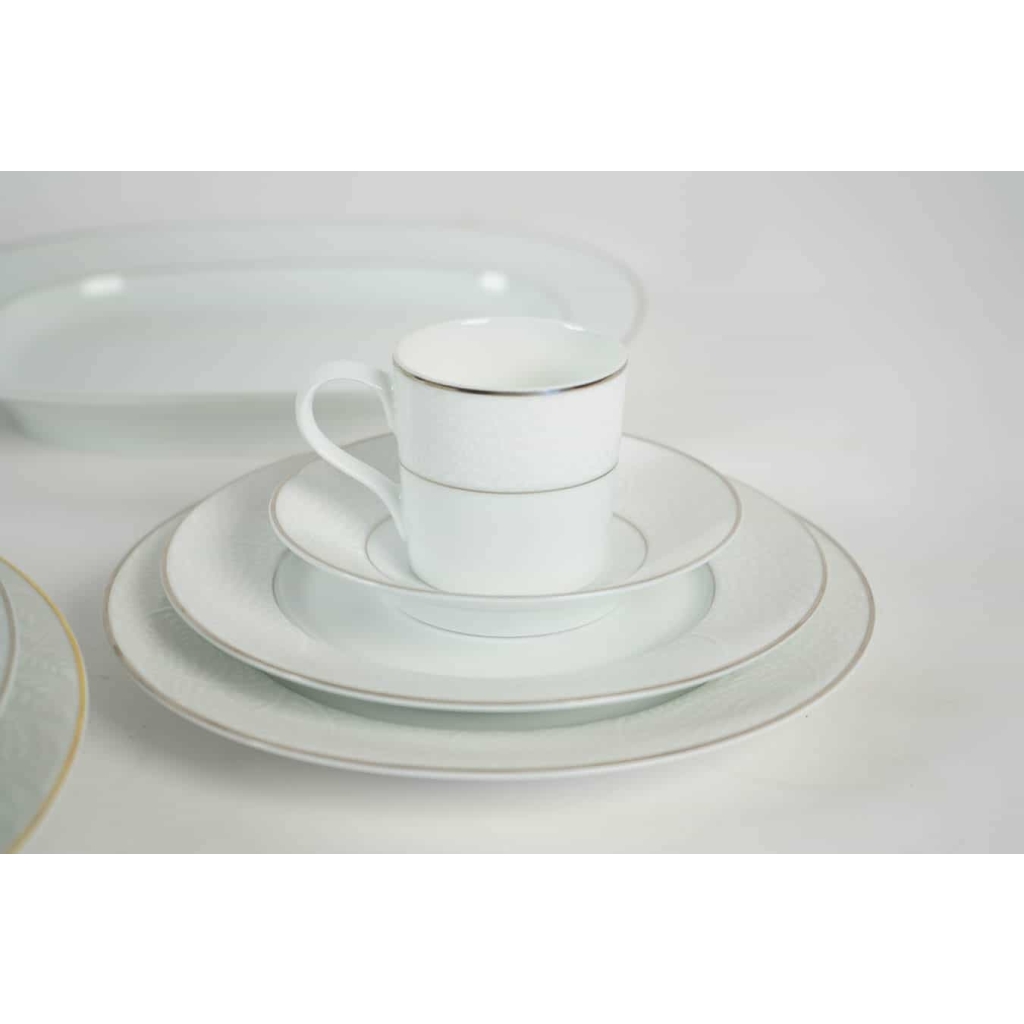 Lalique & Limoges Service de Table « Damassé Platine » | Biron Lalique & Limoges Service de Table "Damassé Platine"