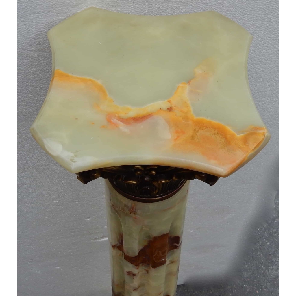 1970′ Colonne Onyx Et bronze Doré Style Corynthien | Biron 1970' Colonne Onyx Et bronze Doré Style Corynthien