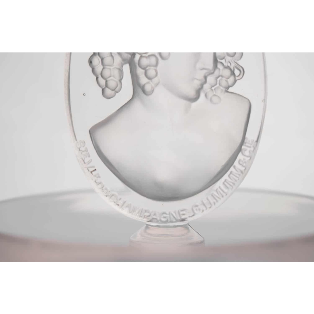 R Lalique Cendrier «Champagne Mumm» (1930) | Biron R Lalique Cendrier «Champagne Mumm» (1930)