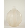 René LALIQUE (1860-1945) Vase « Malines » Opalescent | Biron ||||