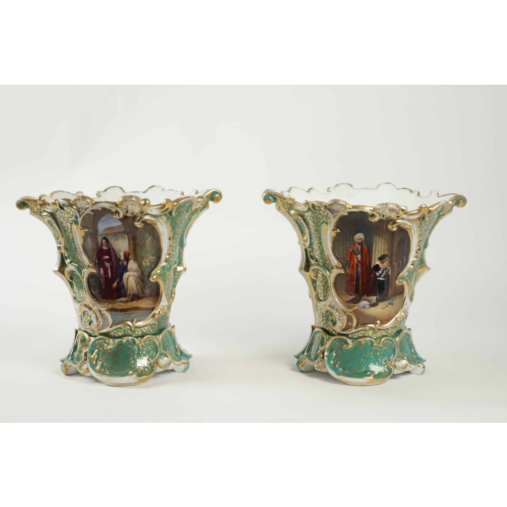 Vases de mariès en Porcelaine de Paris, céramique XIXème. | Biron Vases de mariès en Porcelaine de Paris, céramique XIXème.