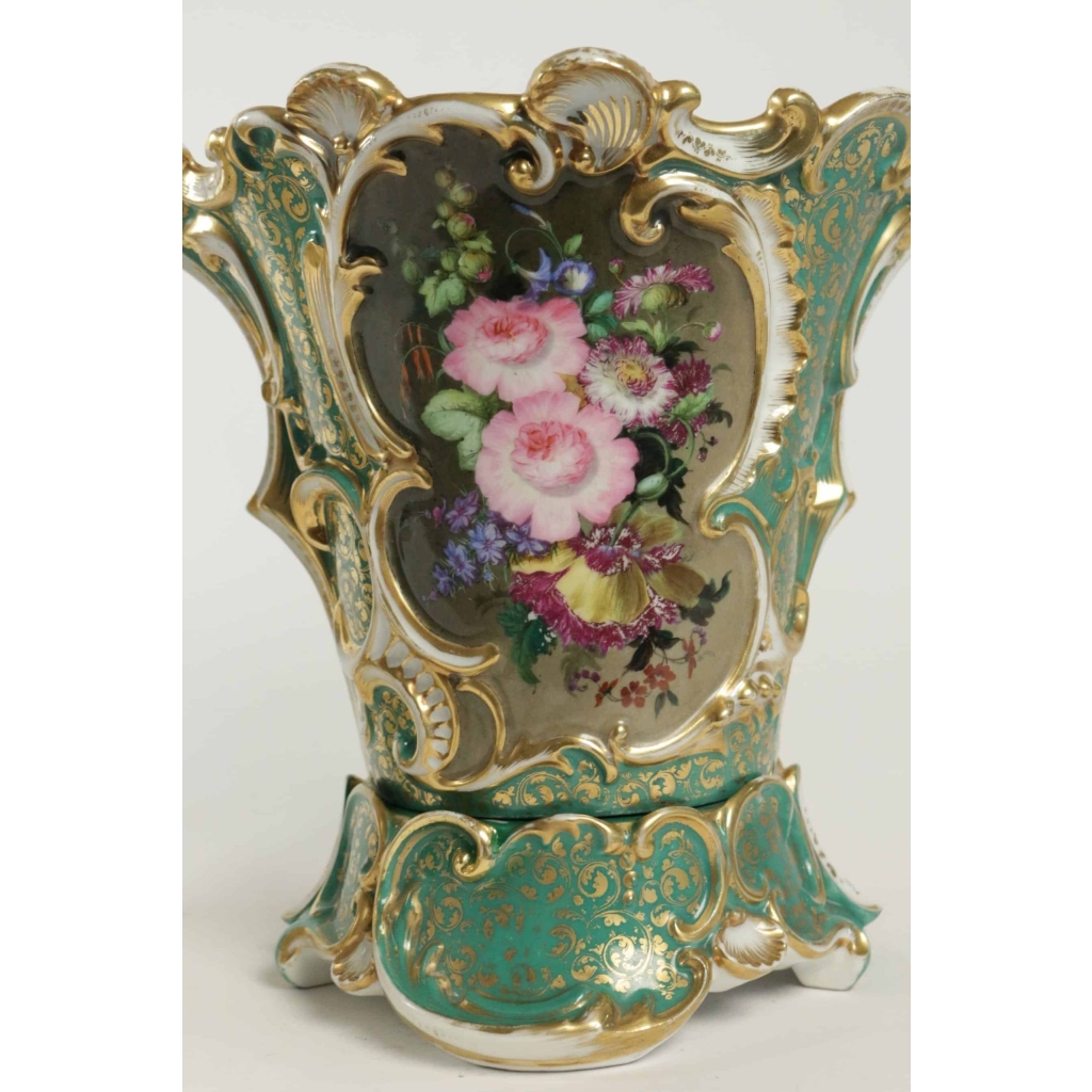 Vases de mariès en Porcelaine de Paris, céramique XIXème. | Biron Vases de mariès en Porcelaine de Paris, céramique XIXème.