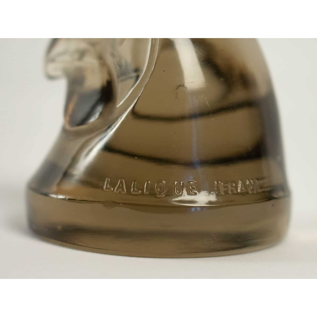 René lalique Topaze » Tête d Epervier » 1928 | Biron René lalique Topaze " Tête d Epervier" 1928