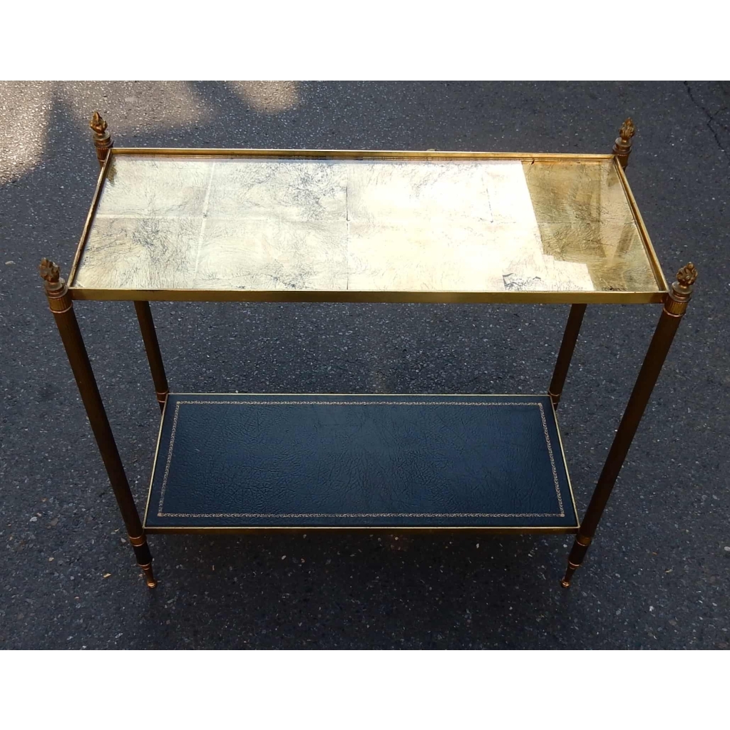 1950/70′ Paire De Bouts De Canapé Rectangulaires Maison Bagués Laiton et Bronze Plateaux Feuilles d or Fixées Sous Verre et Avec Flammes Olympiques 64 X 29 cm | Biron 1950/70' Paire De Bouts De Canapé Rectangulaires Maison Bagués Laiton et Bronze Plateaux Feuilles d or Fixées Sous Verre et Avec Flammes Olympiques 64 X 29 cm