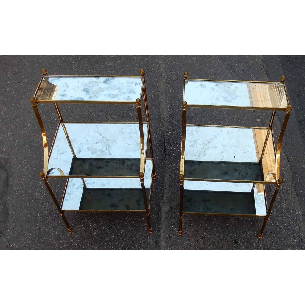 1950/70′ Paire d’Etagères en Laiton à 3 Niveaux Maison Bagués Forme Escabeau Plateaux Miroirs Vieillis | Biron |||||||