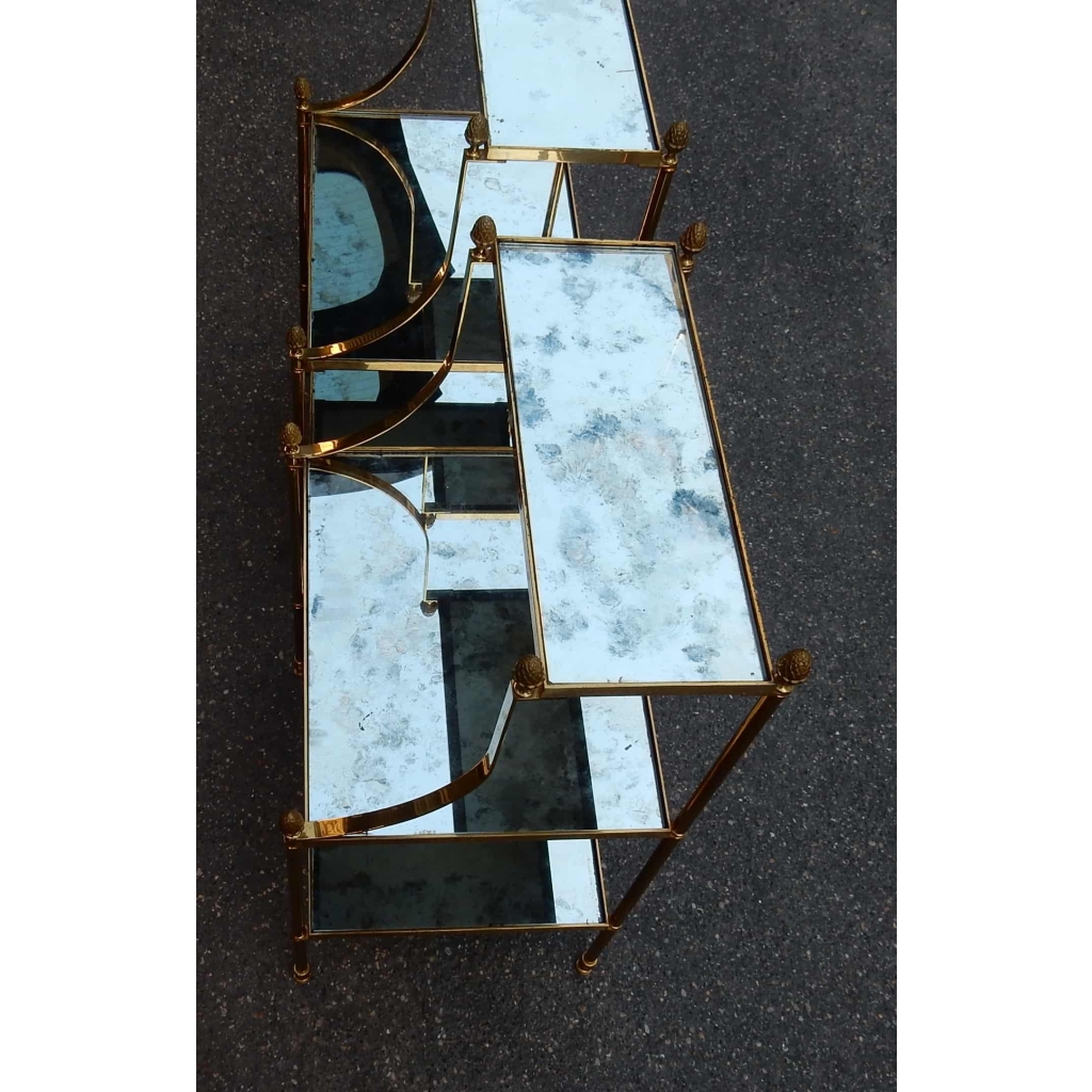 1950/70′ Paire d’Etagères en Laiton à 3 Niveaux Maison Bagués Forme Escabeau Plateaux Miroirs Vieillis | Biron 1950/70' Paire d'Etagères en Laiton à 3 Niveaux Maison Bagués Forme Escabeau Plateaux Miroirs Vieillis