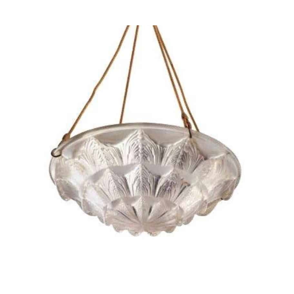RENE LALIQUE (1860-1945RENE LALIQUE (1860-1945) Plafonnier «Gaillon» dit aussi «Acanthes» | Biron RENE LALIQUE (1860-1945RENE LALIQUE (1860-1945) Plafonnier «Gaillon» dit aussi «Acanthes»