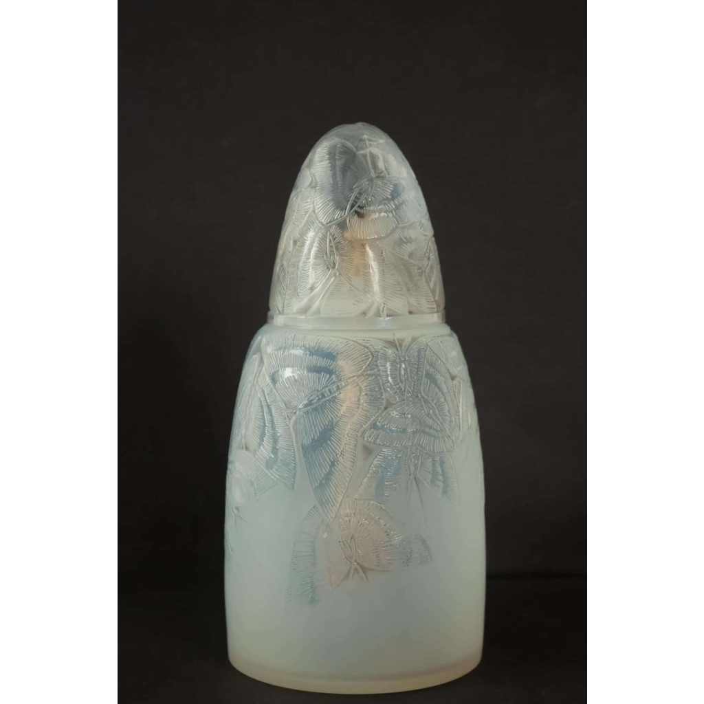 RENE LALIQUE «Papillons» – Brûle-parfum en verre opalescent 1920 | Biron ||||||||
