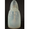 RENE LALIQUE «Papillons» – Brûle-parfum en verre opalescent 1920 | Biron RENE LALIQUE «Papillons» - Brûle-parfum en verre opalescent 1920